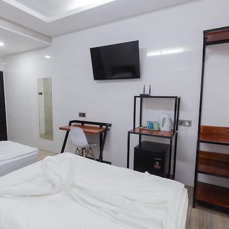 Lee Luxury Home, Usm Penang เกลูกอร์ ภายนอก รูปภาพ